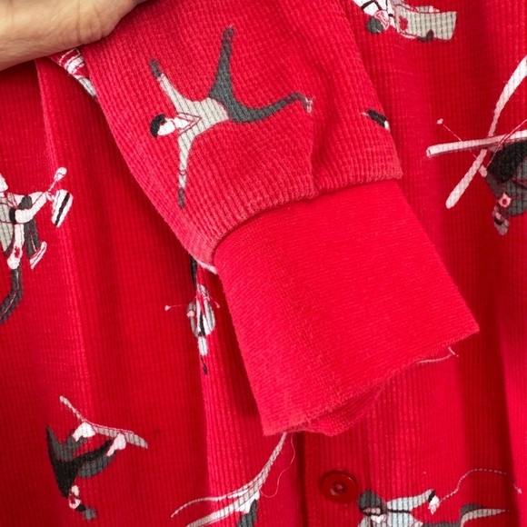 2018 Hudson' Bay Team Canada Winter Olympic Unisex Union Suit with Dust Bag - Picture 9 of 10